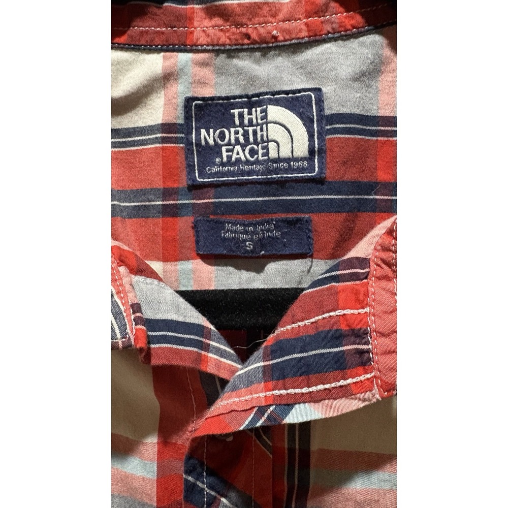 The‎ North Face 100% Cotton Red Plaid Button Up Shirt Men's Size Small EUC - Picture 3 of 6